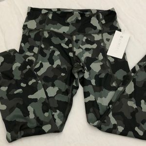 Athleta camo tight